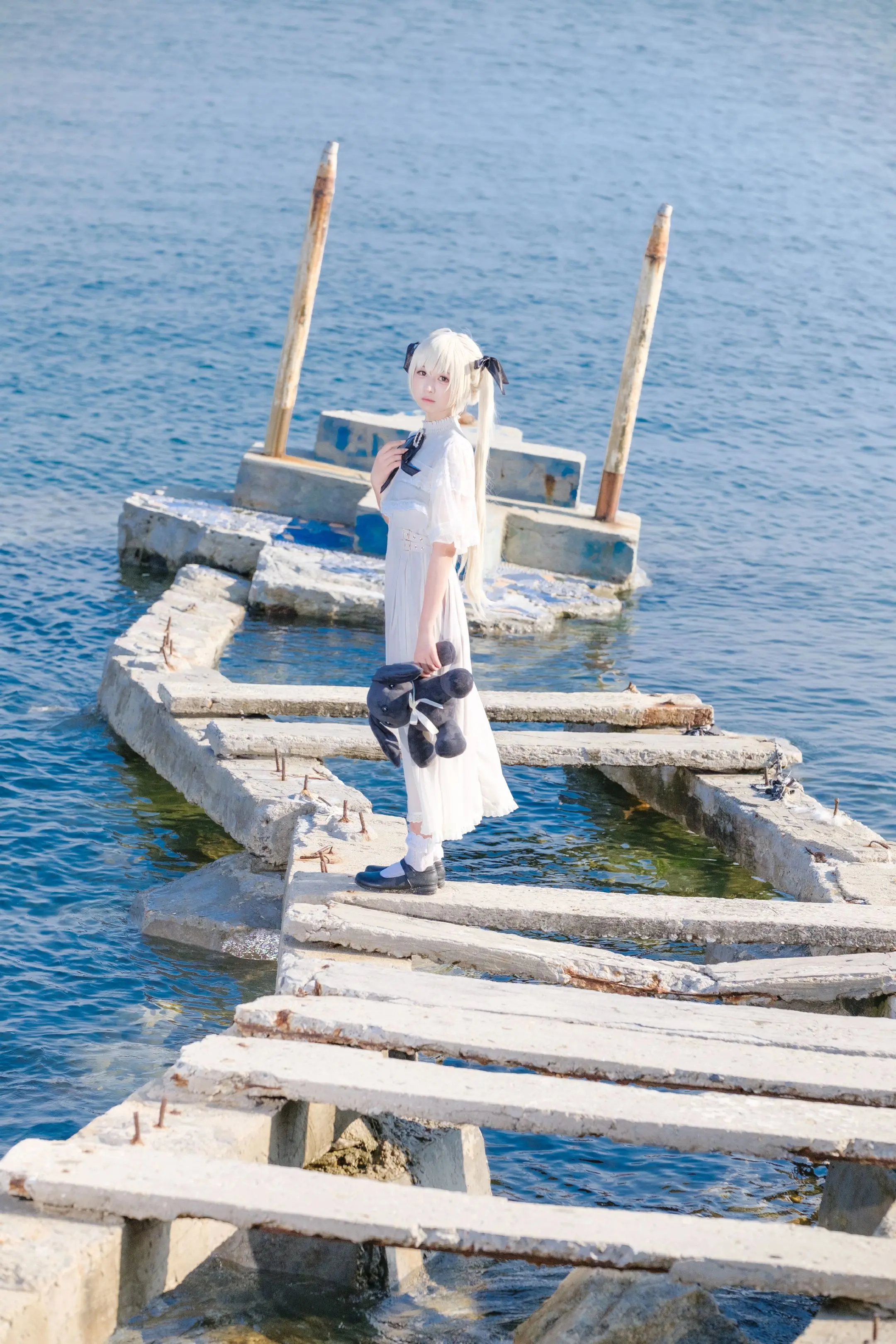 悠远的天空，苍穹的尽头，我们终会相见。