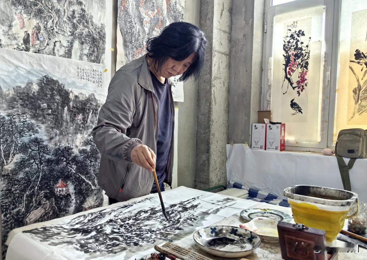 山川秀丽，水墨生辉。著名山水画家原振老师近作欣赏。