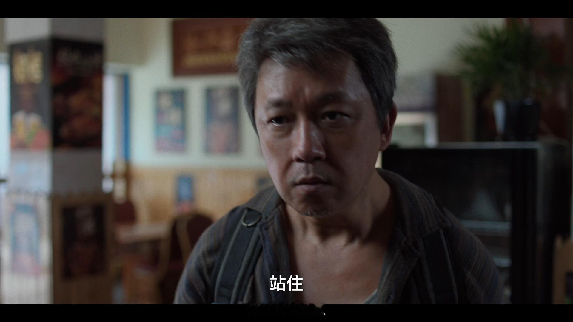 潘粤明被自己脚后跟抢了戏潘粤明新剧脚后跟直接抢戏，用脚绊倒嫌疑人还给特写，太好看