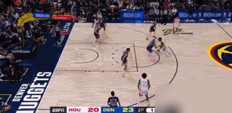 火箭三大核心集体失常，真相比输球更扎心。
伊森过去11场三分命中率21.5%，