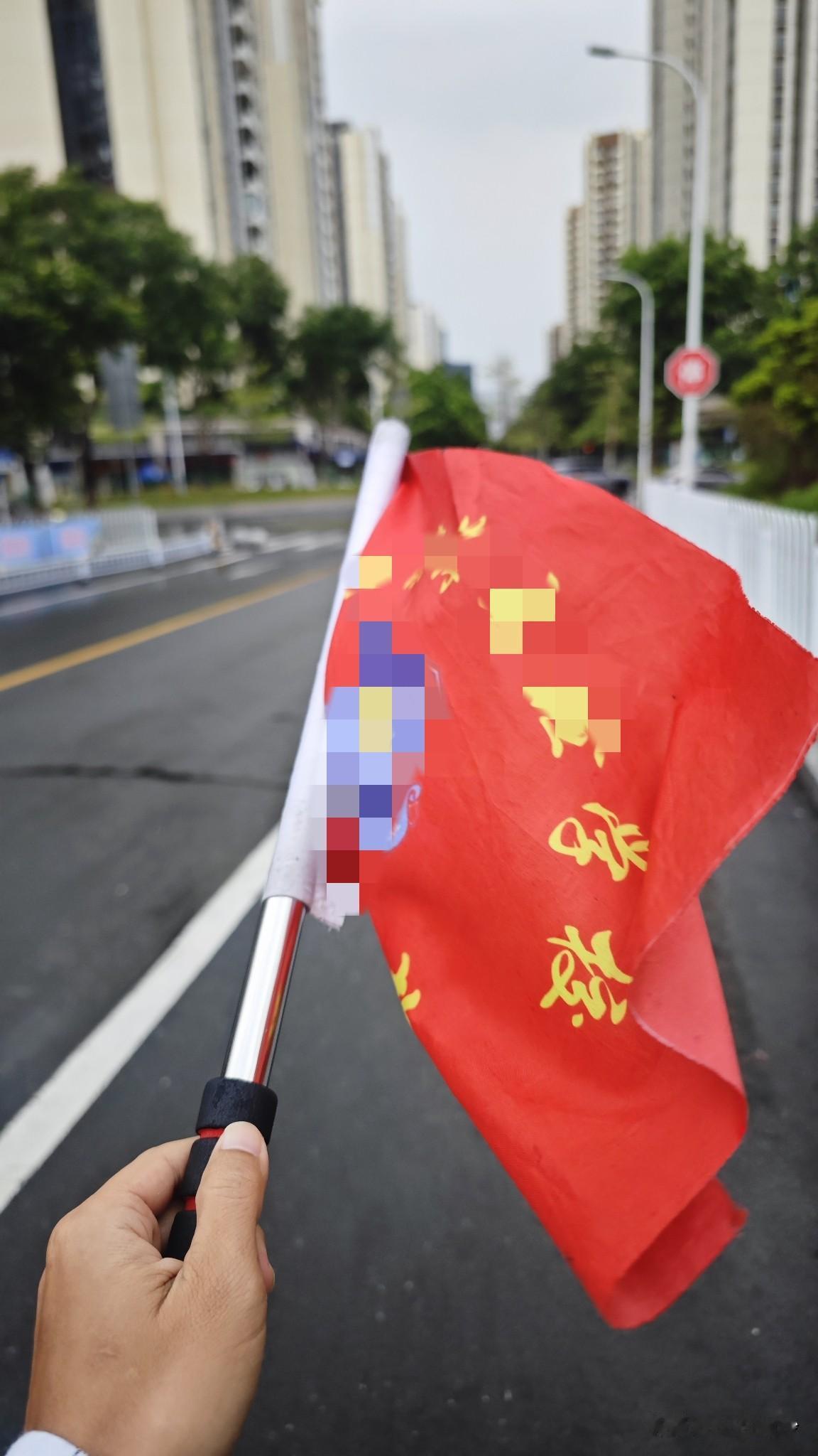 广州学校的这个陋习到底什么时候才会取消！无论你是工薪牛马还是开保时捷的土豪，一学