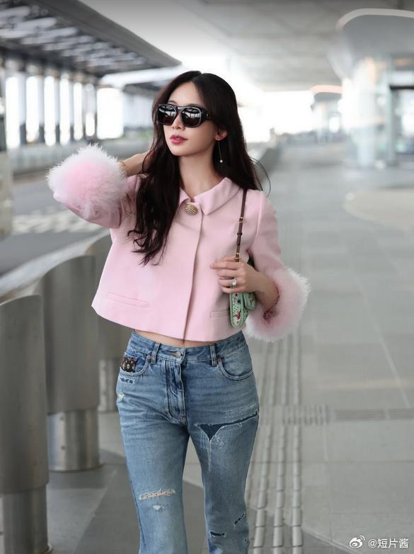林志玲晒最新的机场照片 