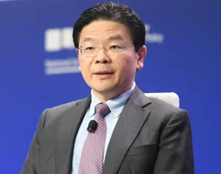 黄循财不蠢！
爷爷为日军做饭，
孙子帮腔高市早苗！


黄循财的选择受到了家庭影