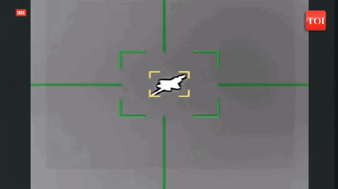 20日，声名远扬的美军隐身战机F35在实战中首次被击中并遭受重创。军事专家通过对