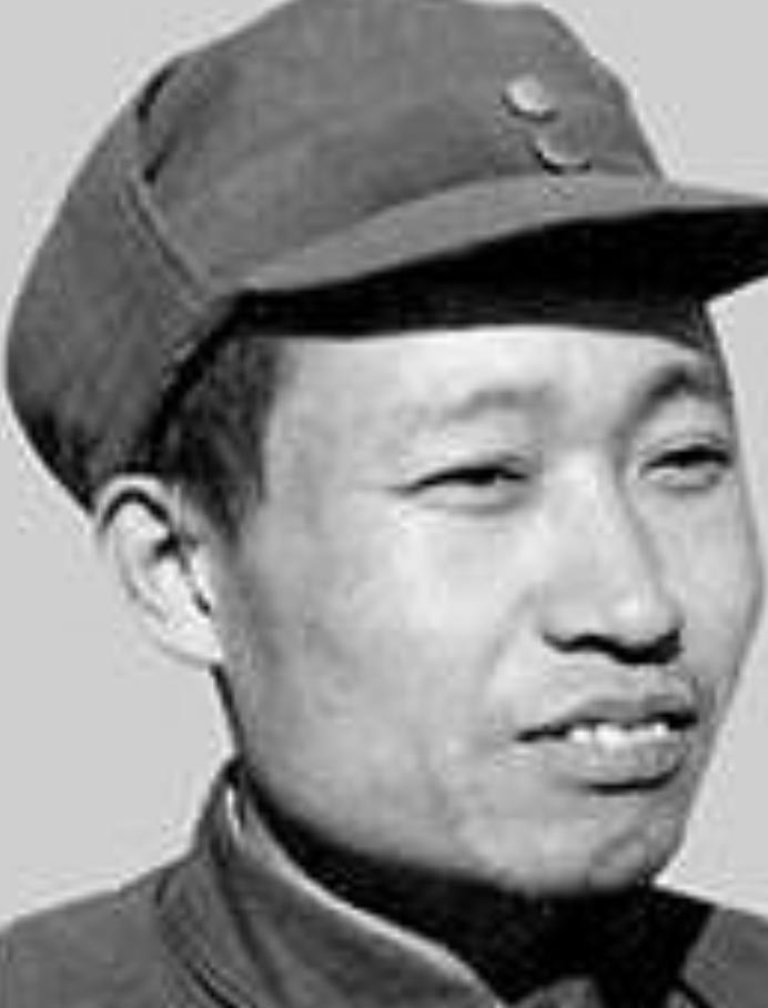 毛主席作为新中国的缔造者，一言一行都受到了中外学者的关注。

父母卖了两亩薄田供