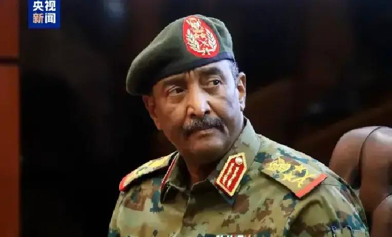 都打了快两年的烂仗了苏丹居然亲手把和平的大门焊死了，昨天苏丹军队一把手布尔汉直接