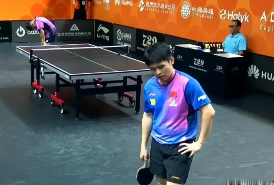 [再见]亚锦赛奇景！林诗栋法拉吉战后为何同时低头？

亚锦赛上，林诗栋与伊朗 1