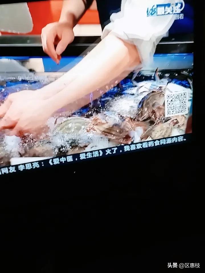 夏日生活打卡季鲜美的大闸蟹。