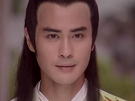 TVB的好多男演员，一开始都似乎都是演反角的，郑嘉颖，还有罗嘉良都是！
郑嘉颖最