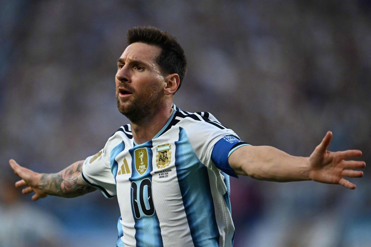 【#梅西发表声明呼吁尊重隐私#】据阿根廷《奥莱报》网站6月19日报道，由于世界杯