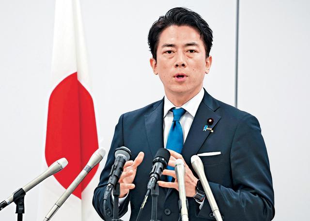 日本政府又急又怕，一天之内连发两份声明！
 
7月6日12时01分，中国人民解放