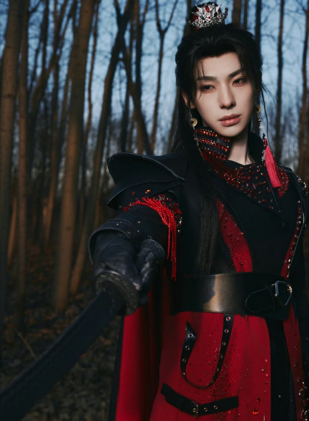 大将军颜安这是要去哪征战沙场呀！威风凛凛～