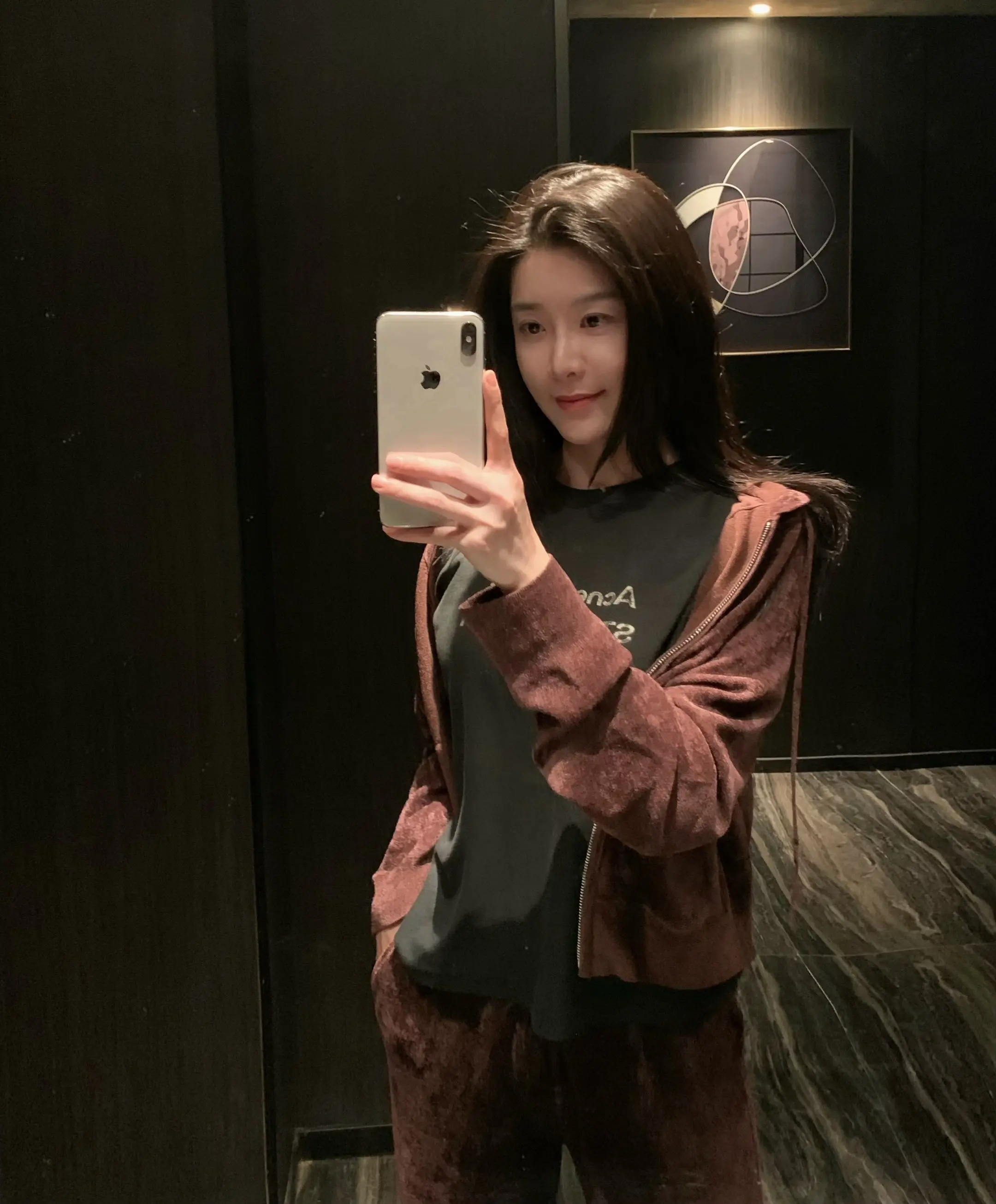 以前觉得难吃的蔬菜 苦涩的咖啡 无聊的独处 现在我都喜欢