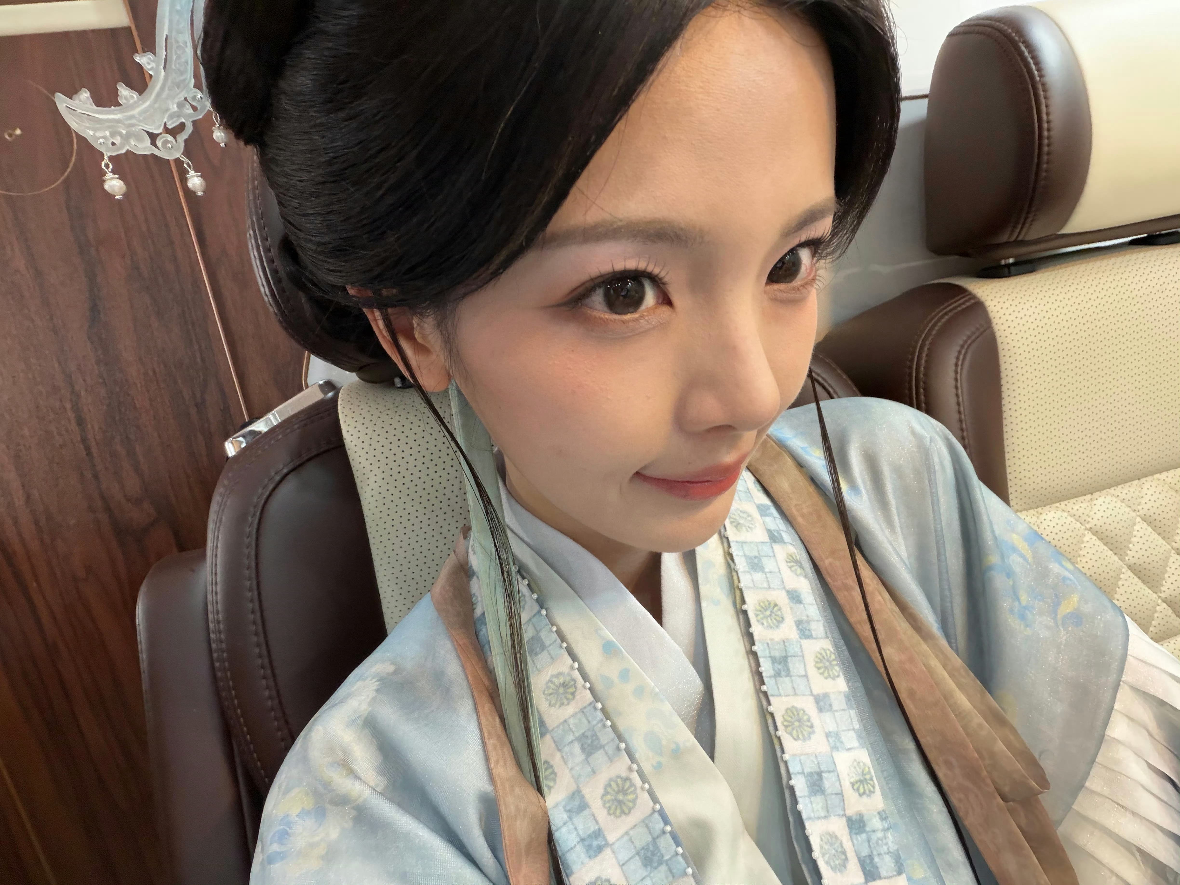 杨超越  存档杨超越20260724超话更新长了一颗痘杨超越0731生日快乐
