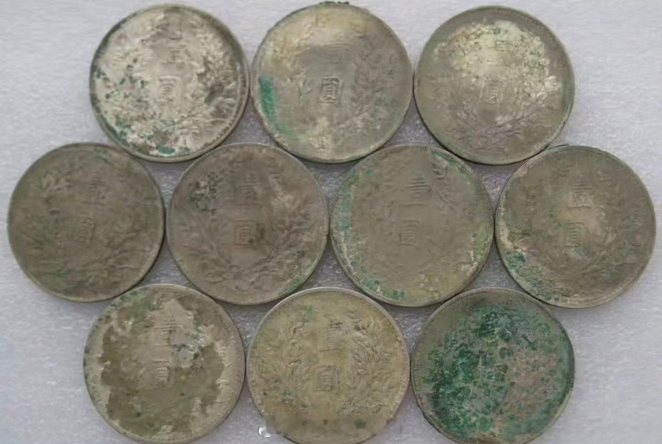 上海市民扎堆挖银元啊？挖到了不用上交国家的吗？这些应该算是古董或者是历史文物了吧