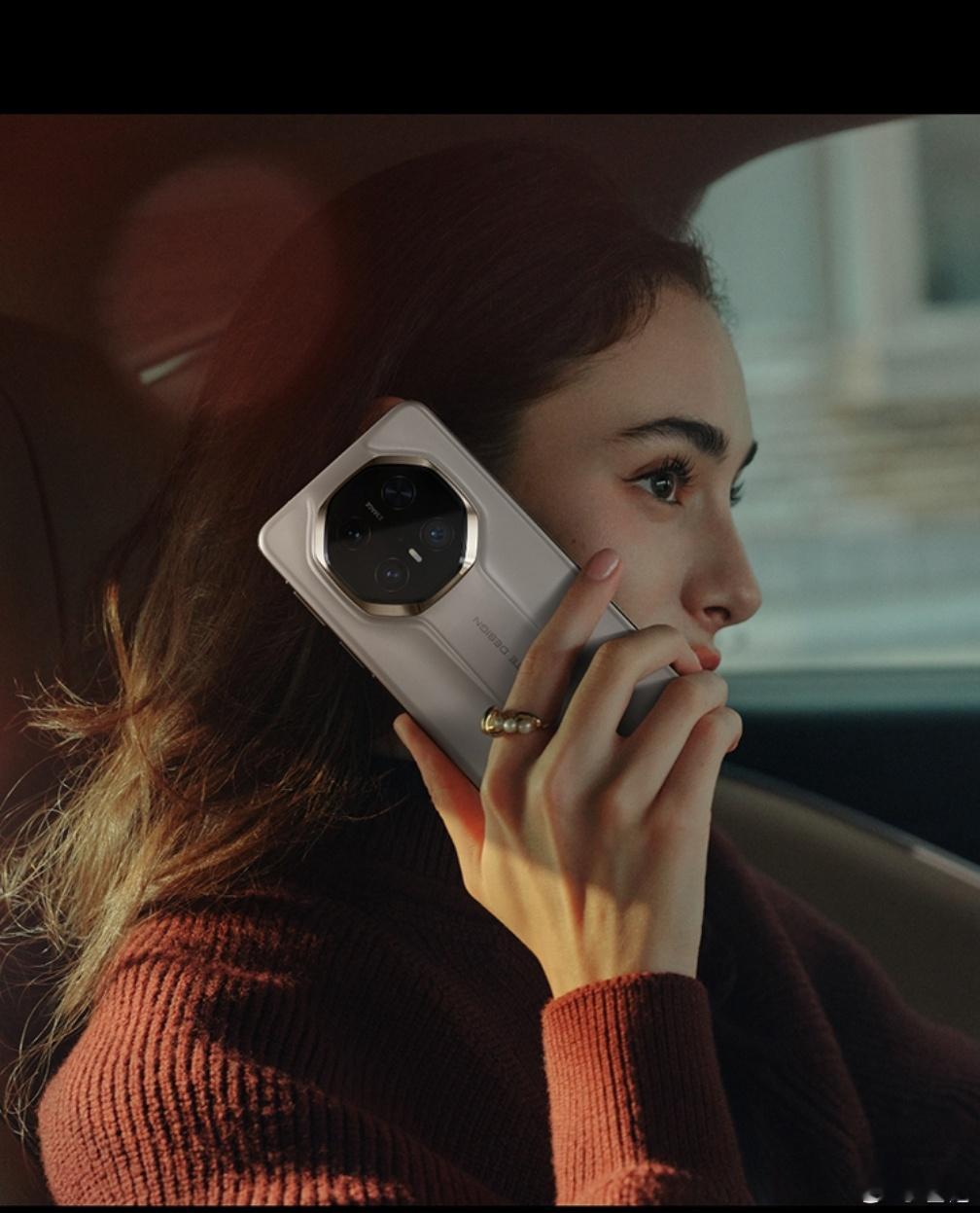 华为mate70rs非凡大师搞定，这次选了白色。 