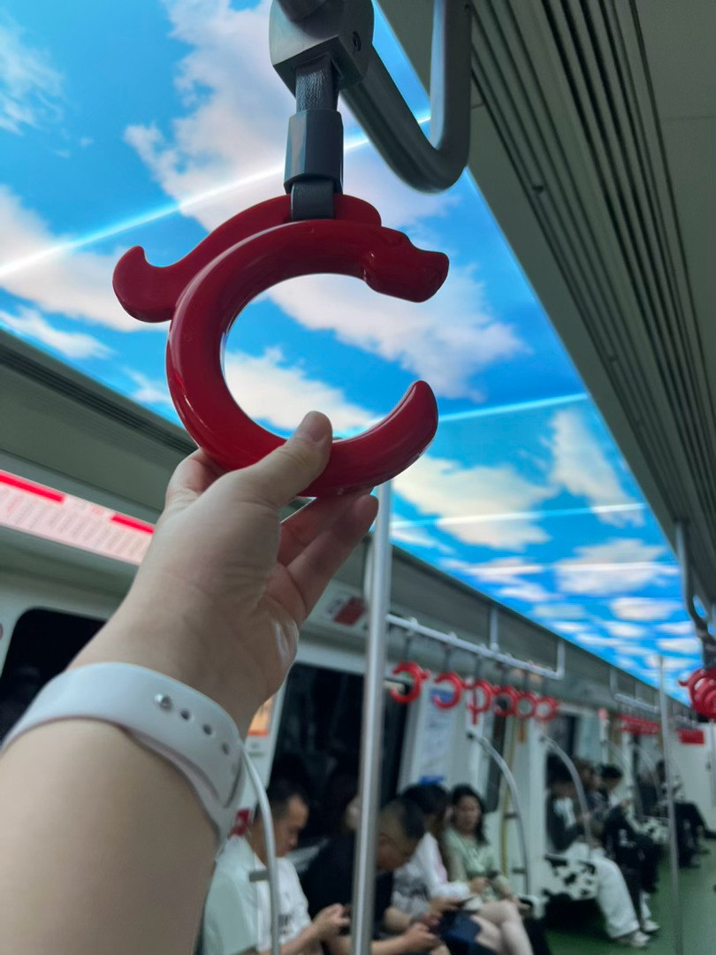 Sain bainuu?你好内蒙古。洋气的广播。三语播报。我好奇，现在能说蒙语的