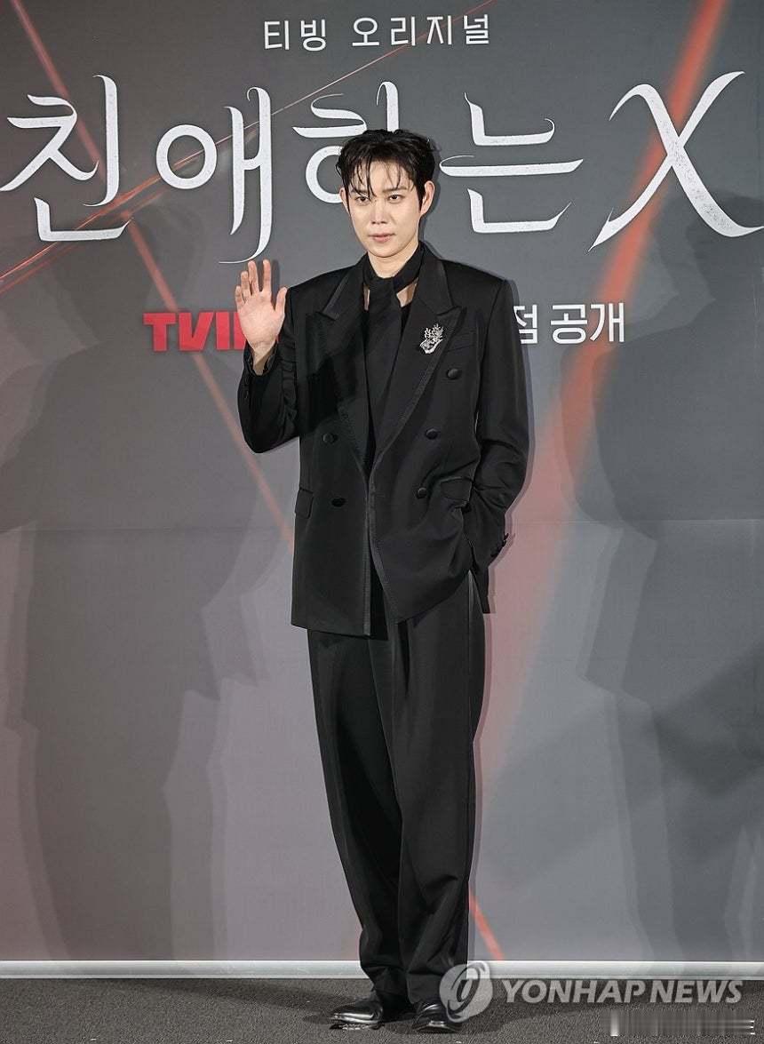 演员金永大（30岁）所属公司Out Universe13日表示，将于20日入伍陆