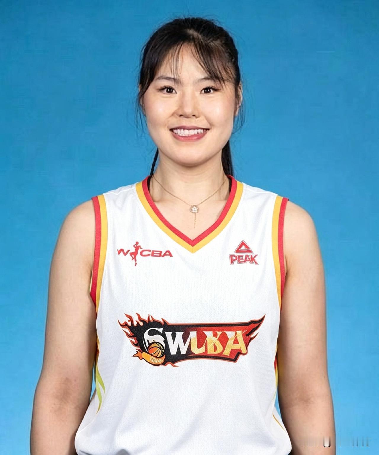 重磅消息！中国女篮主力中锋李月汝下赛季要加盟山西女篮了。此前李月汝在WNBA达拉