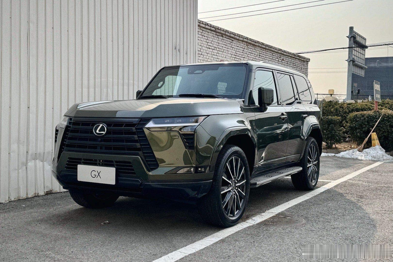 聊聊雷克萨斯GX550h，2.4T的混动版目前全球都还没上市，相关资讯很少，既然