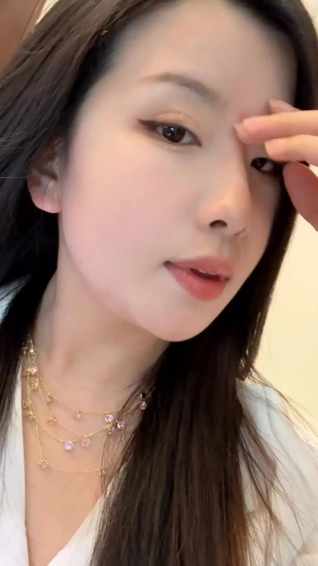 额头中间长个痘，难道是鸿运当头？