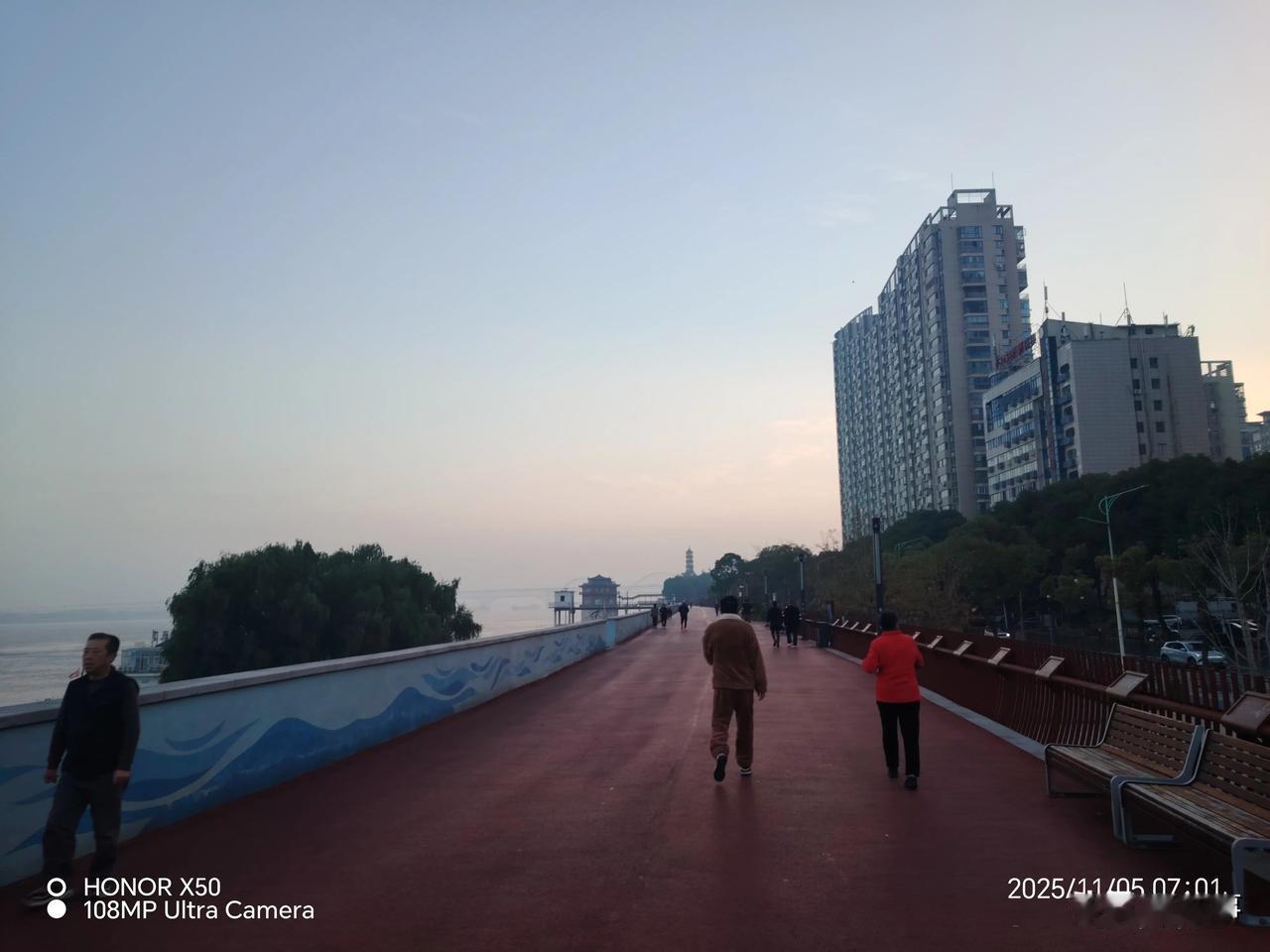 如何评价《哪吒2》获金鸡奖《哪吒2》受大家喜欢