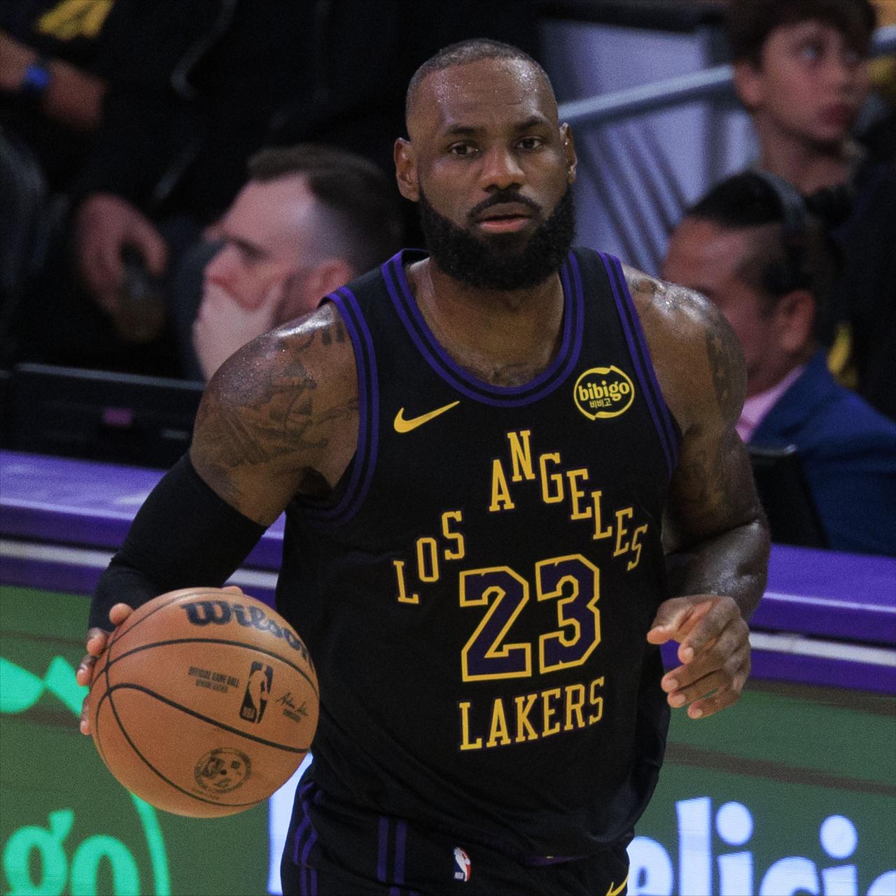 詹姆斯复出3场比赛数据：
对阵爵士：11分12助攻3篮板
对阵爵士：17分8助攻