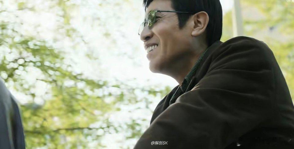 东北到底哪个季节不漫长《森中有林》已上映！这电影不错，命 案牵扯两段爱情三代恩怨