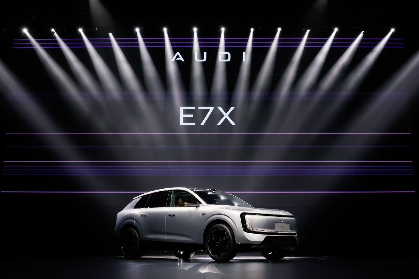 奥迪AUDI E7X预售：28.98-37.98万，本土化的配置和驾驶辅助都有，