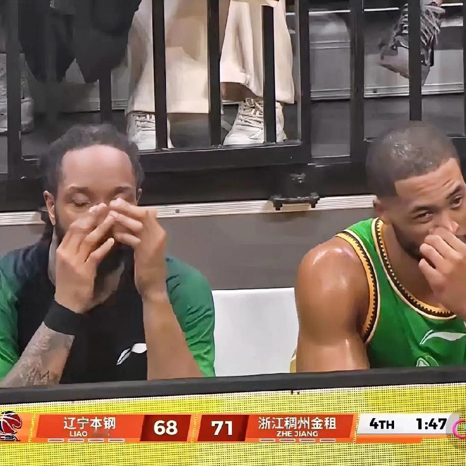 说实话，辽宁队昨晚在主场输给浙江能进前8的卡位战！真的是非常可惜！
那问题出在哪