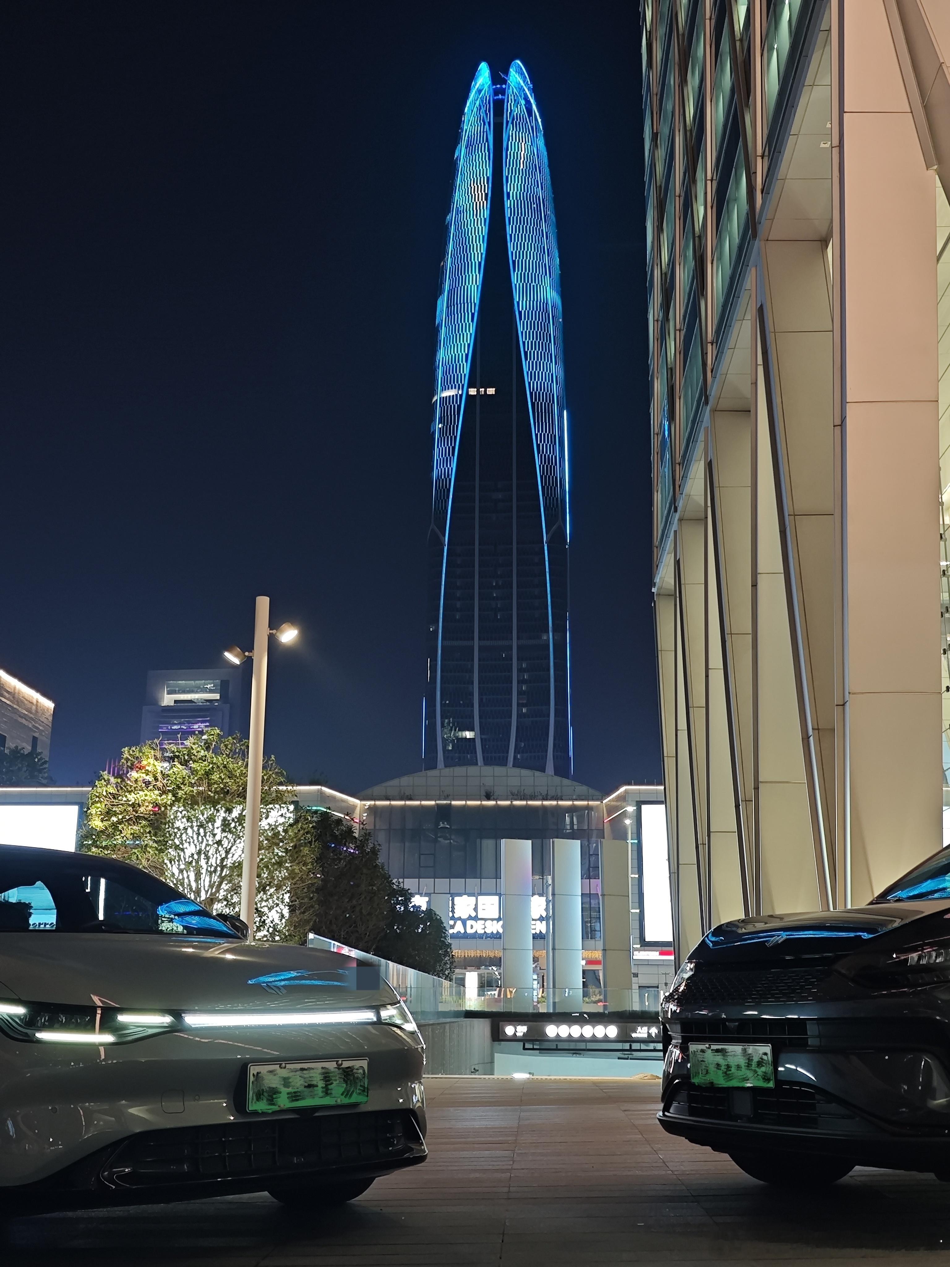 从"小透明"到"领跑者"的逆袭之路！当央视镜头对准"零跑现象"最近看到央视《经济