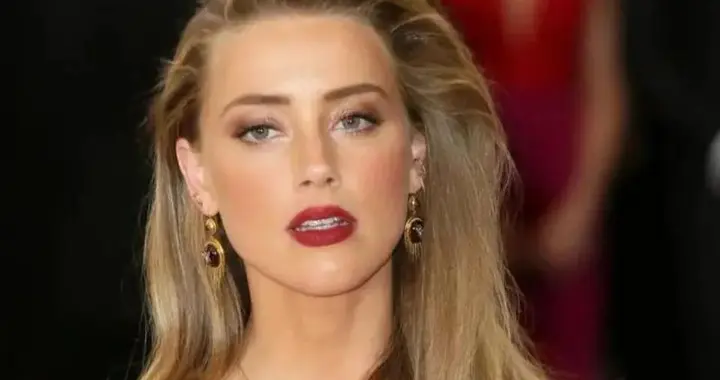 德普前妻艾梅伯宣布生下双胞胎，孩子父亲或是世界首富马斯克