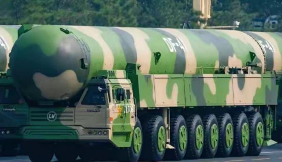 大家把心放在肚子里!
中国和日本目前打不起来。
只要两个国家还有来往，没有撤侨，