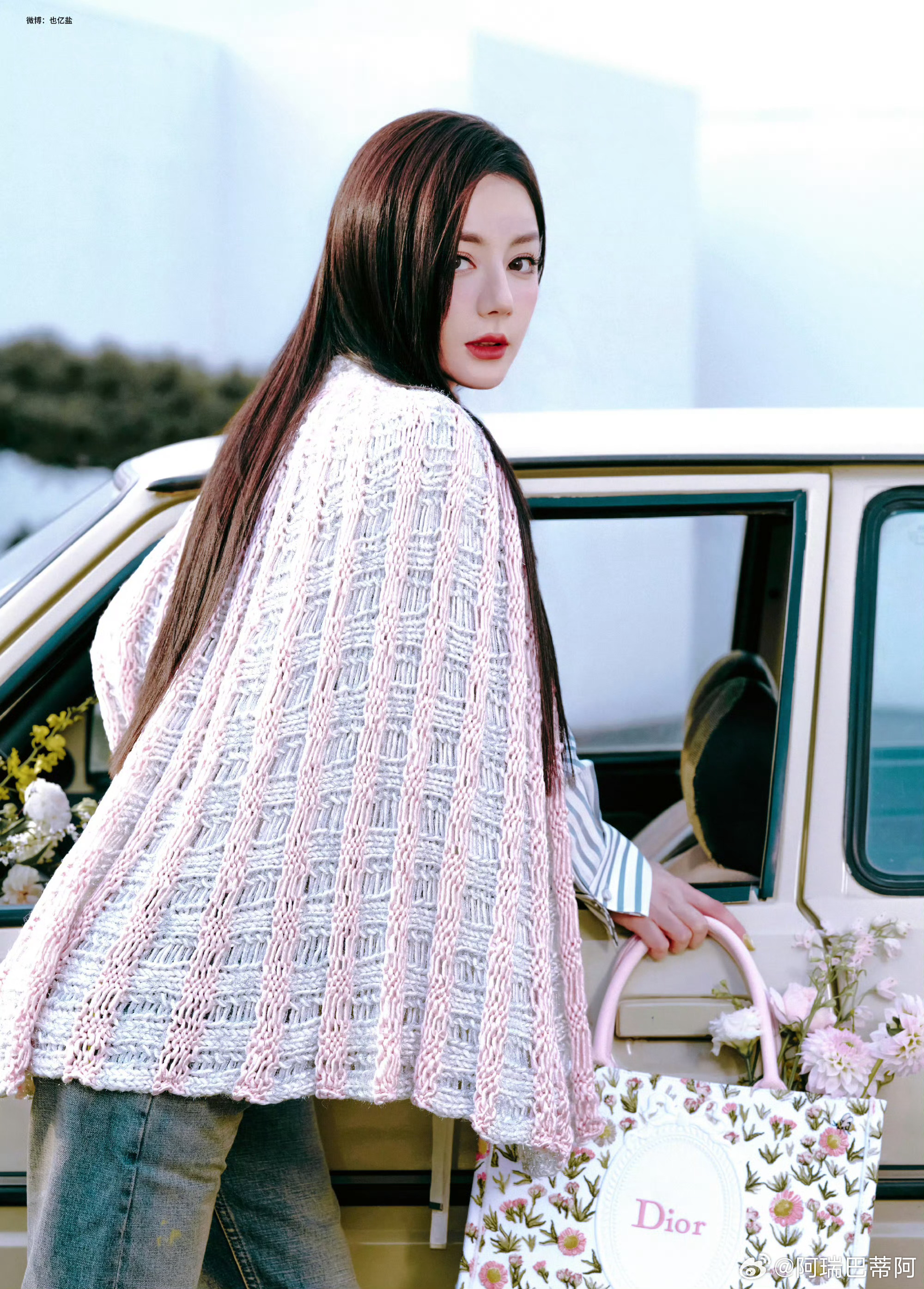 巴黎时装周 最期待的那肯定迪丽热巴啦！Dior全球大使再一次闪耀巴黎！期待3.3