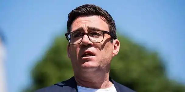 英国怎么也没想到，自己在英吉利海峡扣了俄罗斯一艘油轮，竟会让全球公海航行规则面临
