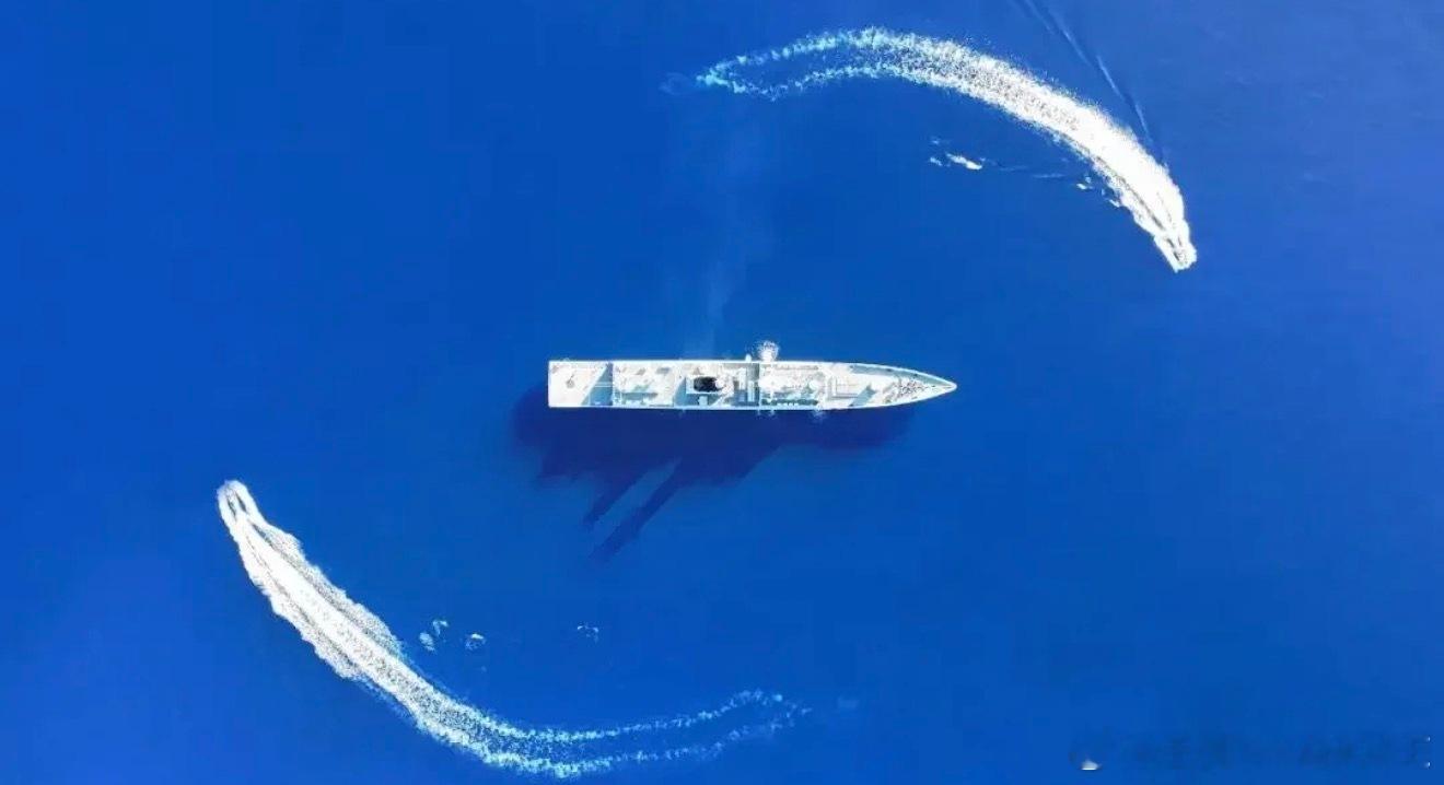 解放军护卫舰与外舰缠斗20小时 这并非影视剧本，而是中国海军“红河舰”在近海的真