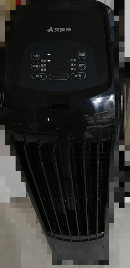 条友们，能否告诉我如何能把这个风扇拆解清洗，里面的那个风轮太脏，怎么拆都没办法拆