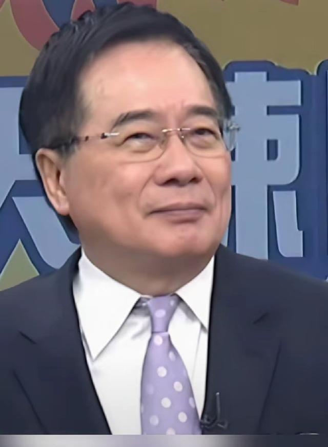 蔡正元讲的大实话，咱们真要好好听一听！也许是蔡正元快要坐牢了，为了统一事业，抓紧