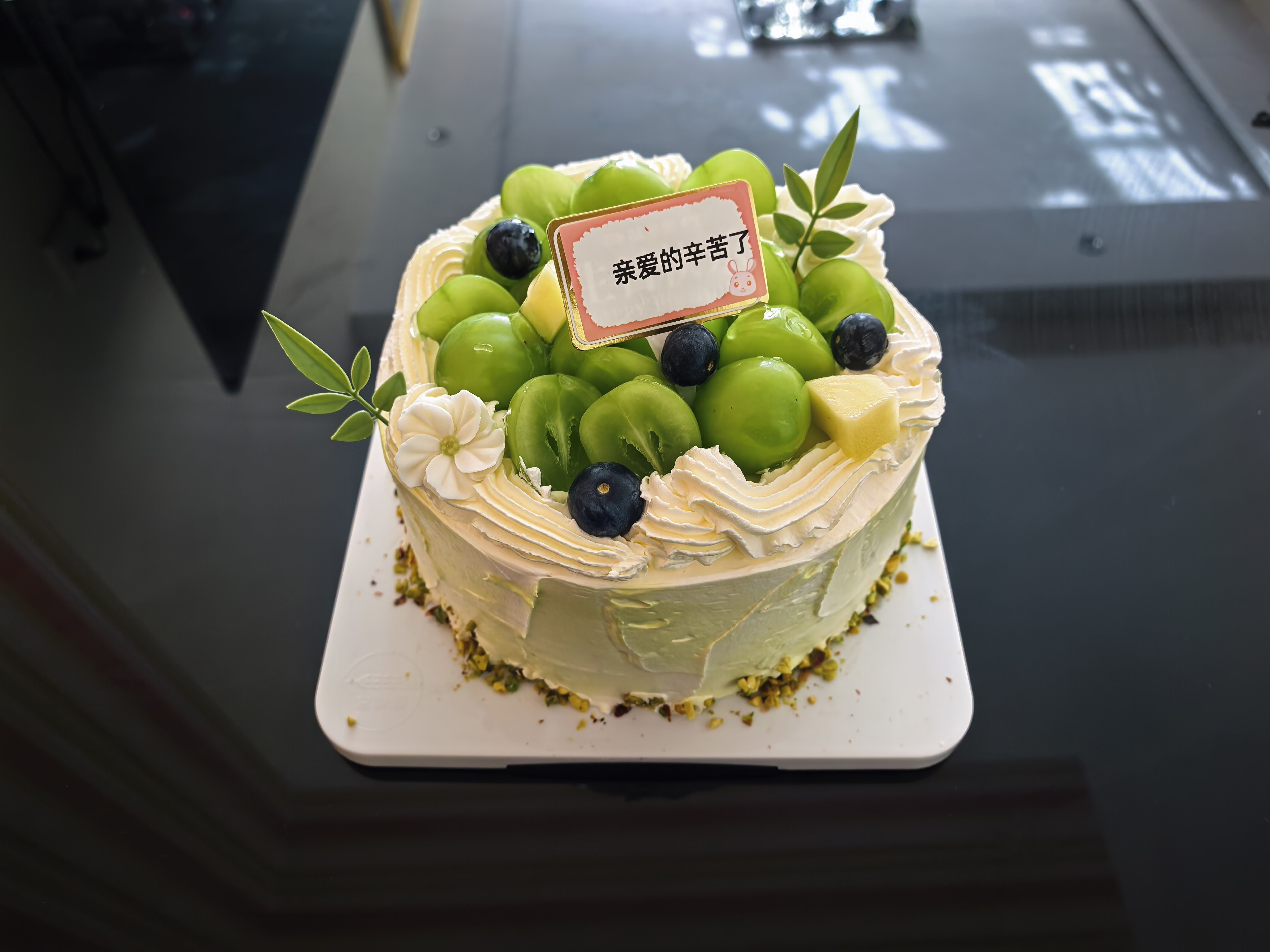 我一年要过三次生日因为身份证上把农历登记成了阳历第一次，按身份证上的日期过一次阳