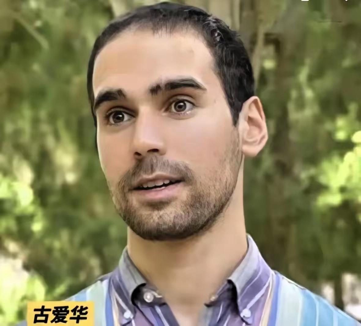 闹得沸沸扬扬的古爱华聘用风波，

以他主动放弃聘任资格画上阶段性句号，相比被动被