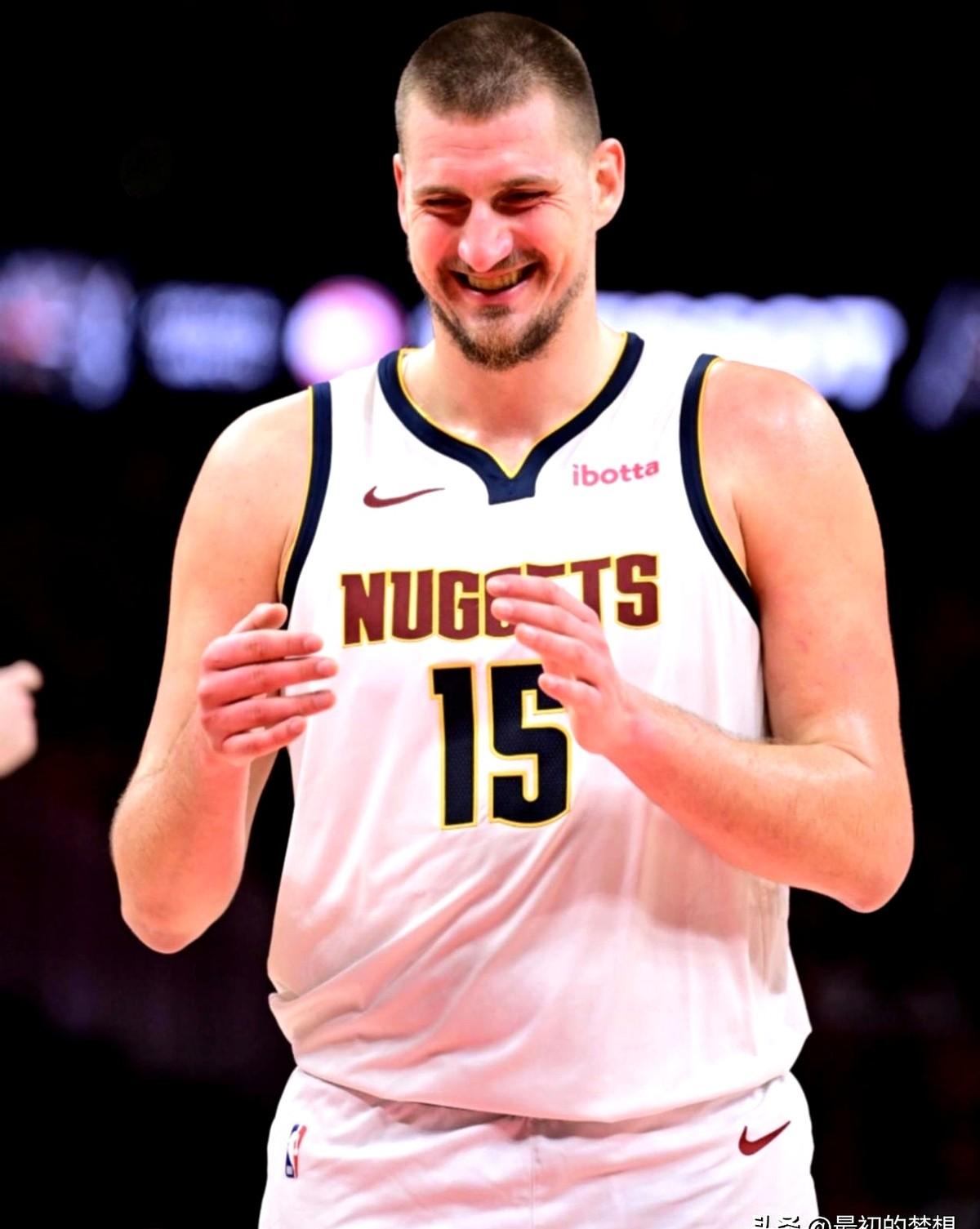 NBA2026年最佳阵容出炉，最大的争议不是谁进了，而是谁没进。

爱德华兹因为