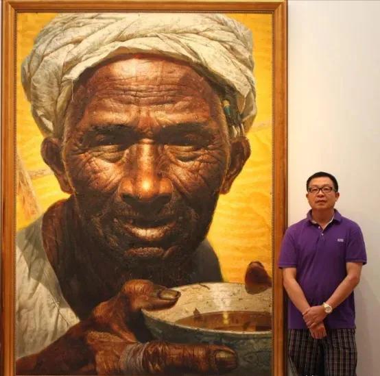 当年，他只是一个大三学生，却画出了一个划时代的作品《父亲》，被收藏于中国美术馆。
