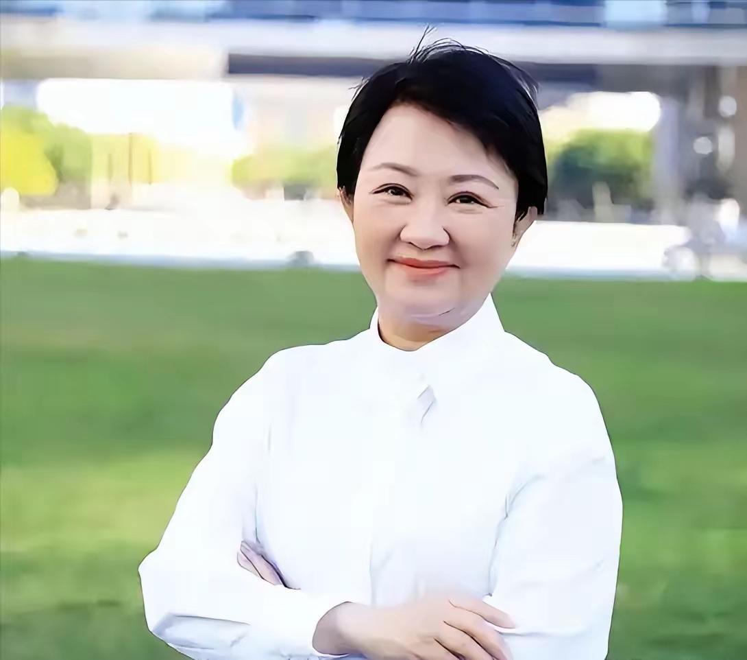 台中市长卢秀燕发表声明

赖清德说要一颗一颗查美国来的土豆，发芽的就退回去。
