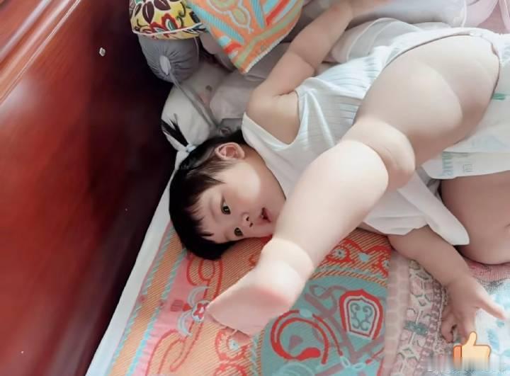 有时候觉得你们这个截图太经典了这张小碗…咋能这么多肉她的大腿是绝对比我的小臂粗的
