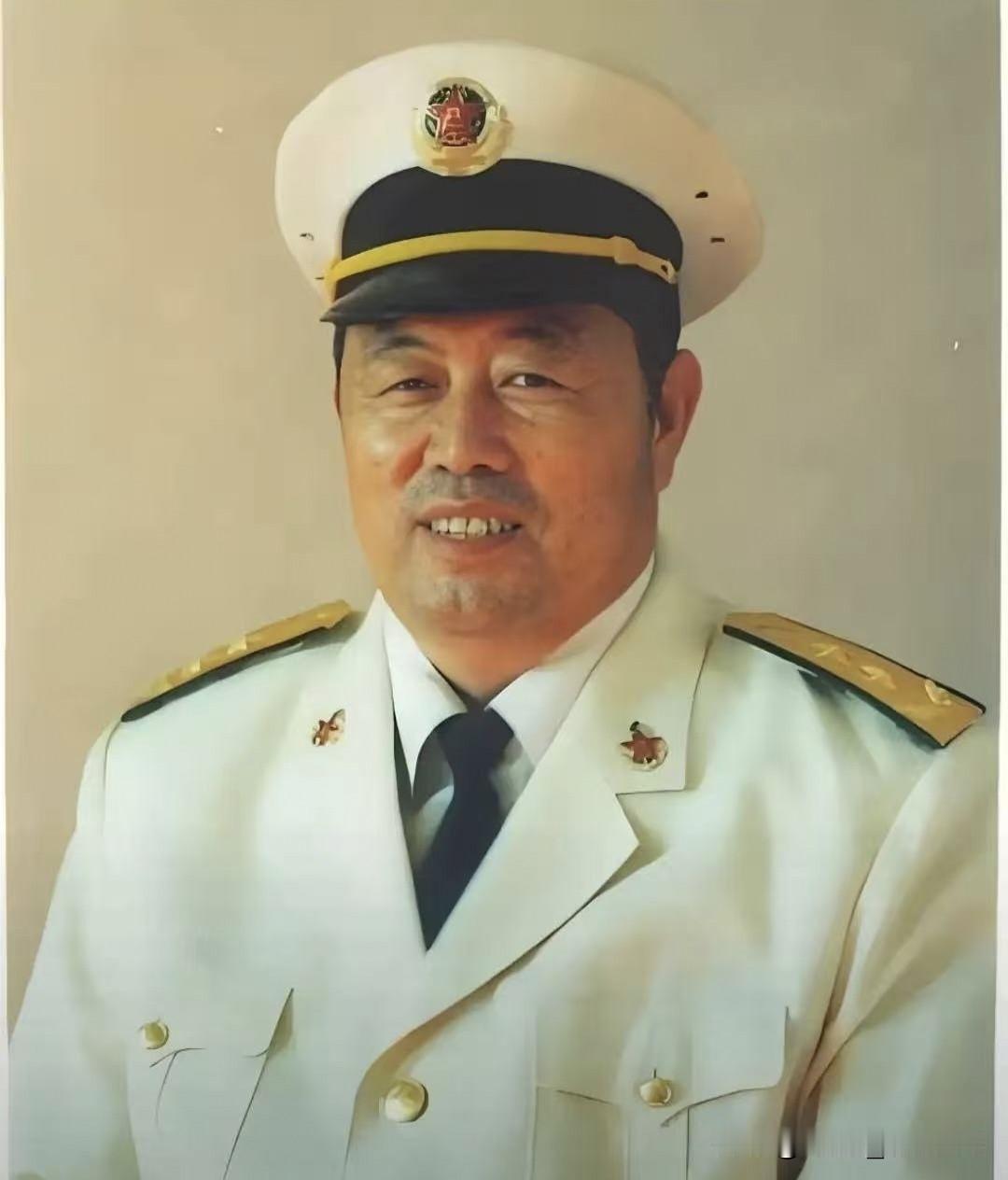 今天刷到原南海舰队司令员王永国中将的讣告，心里真不是滋味。堂堂手握海防重权的中将