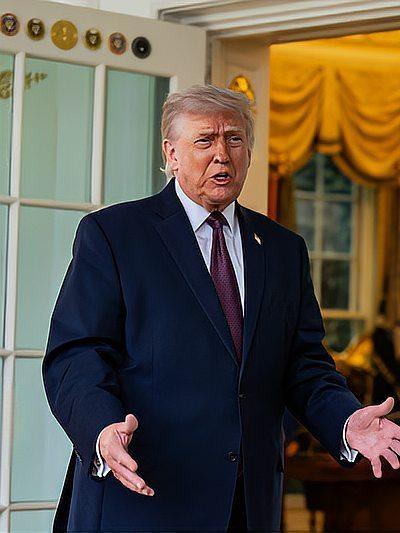 特朗普现在又学会了编织谎言了，17号他在社交媒体上说：霍尔木兹海峡局势结束后，我