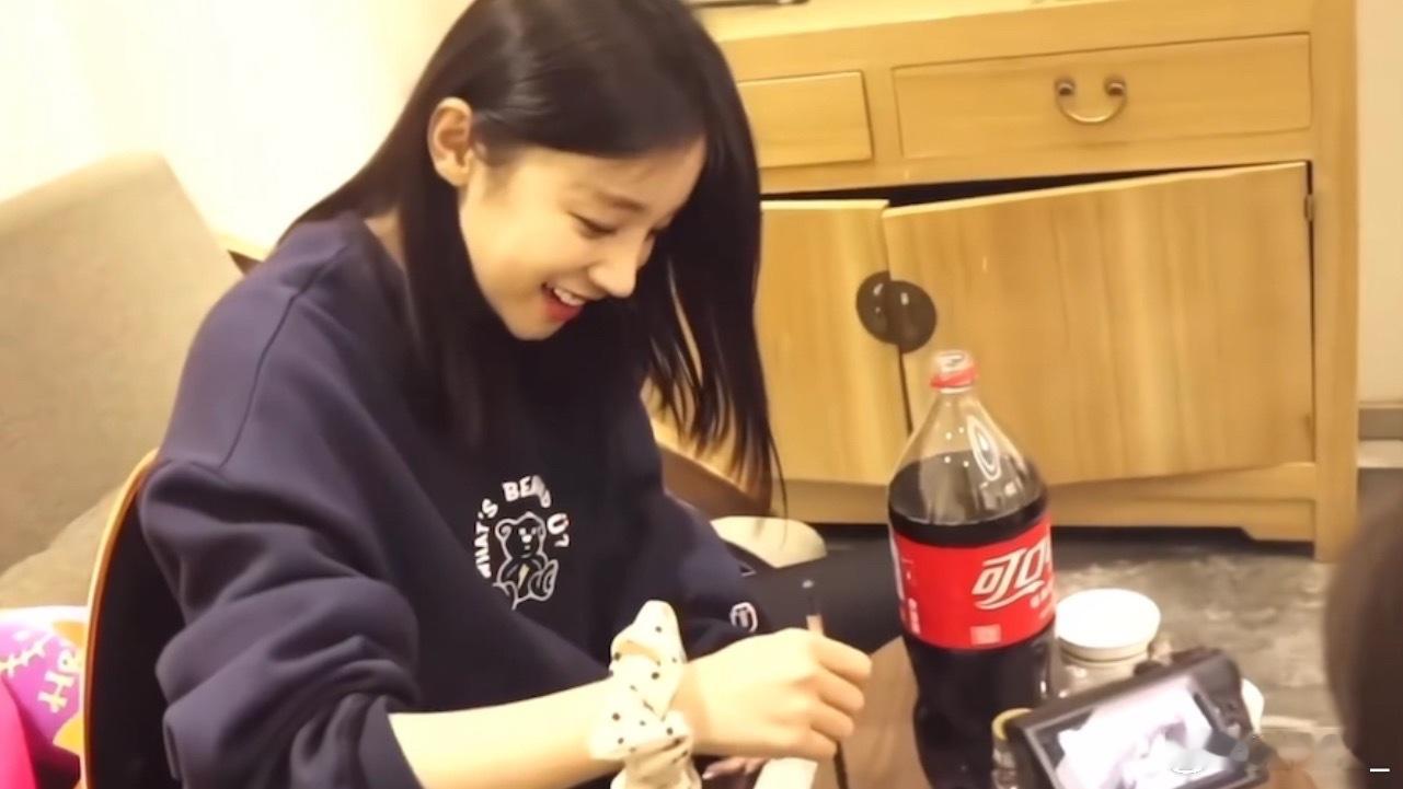 🍪 早期🔹韩里韩气⁺₊ 📸 𓇬𓂃𓈒𓃉 처음 보는 것은 영원이다 