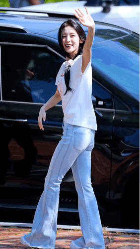 崔乂园总能把牛仔裤穿出不一样的味道！最喜欢什么类型的女生崔乂园 牛仔裤