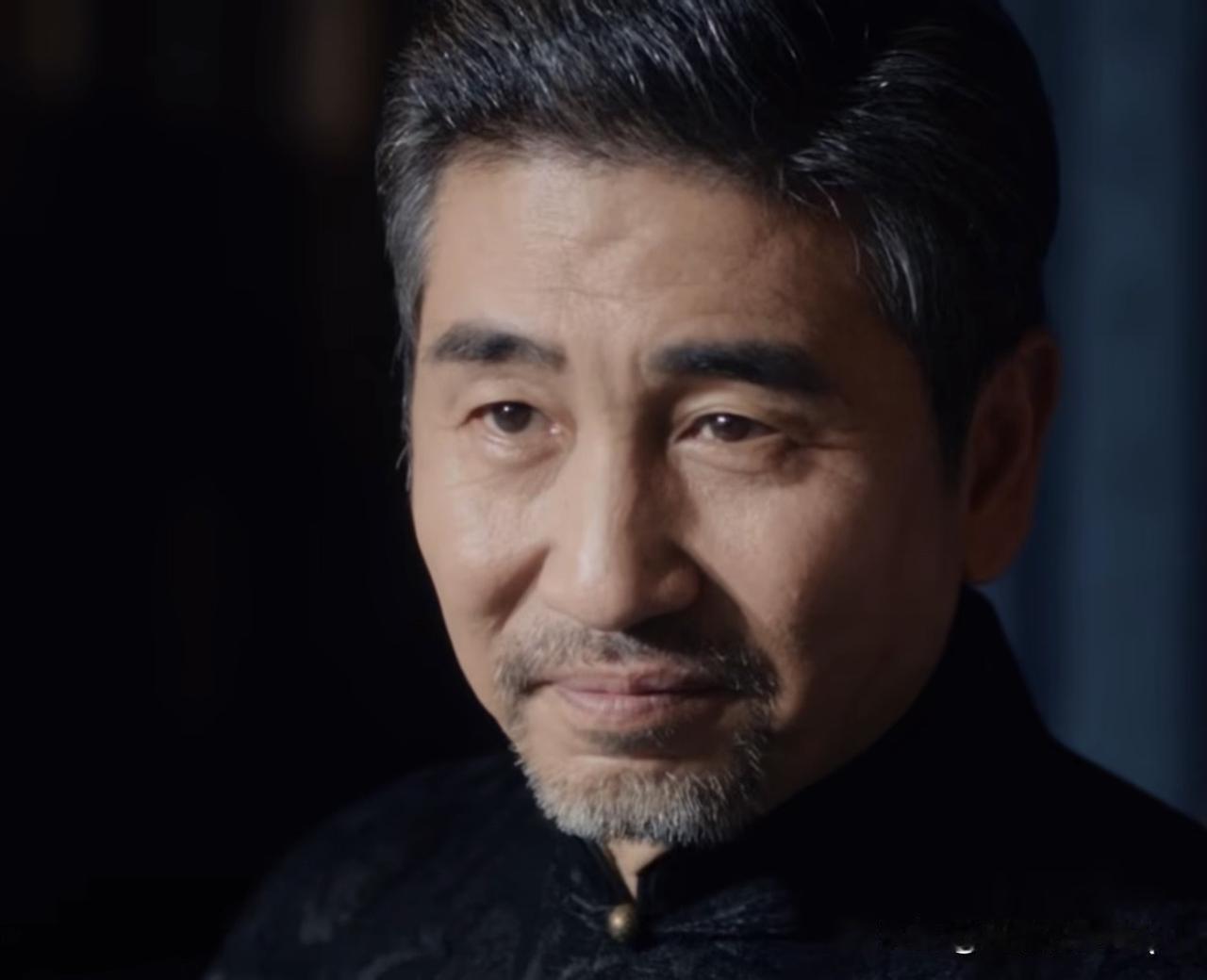 李荣彰让儿子吃生肉，有点让人接受不了，感觉这是一种非常病态的强者教育，用屈辱逼迫