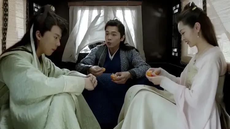 范闲、范若若、范思辙这三兄妹真的是温馨家庭的典范。虽然不是一母同胞，但他们之间却